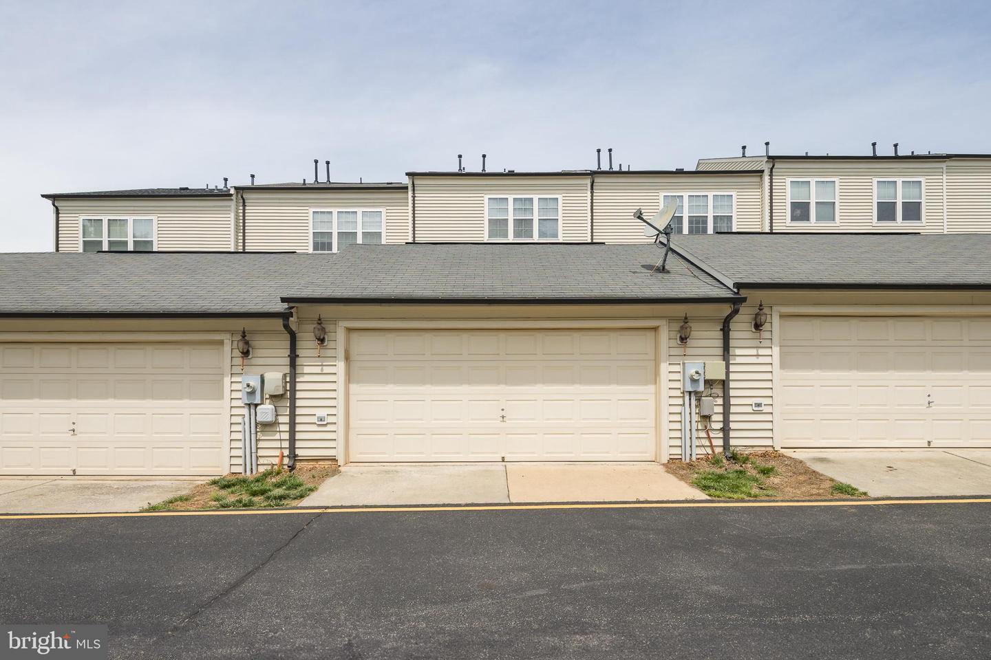 9204 ALVYN LAKE CIR, BRISTOW, Virginia 20136, 3 Bedrooms Bedrooms, ,2 BathroomsBathrooms,Residential,For sale,9204 ALVYN LAKE CIR,VAPW2094062 MLS # VAPW2094062