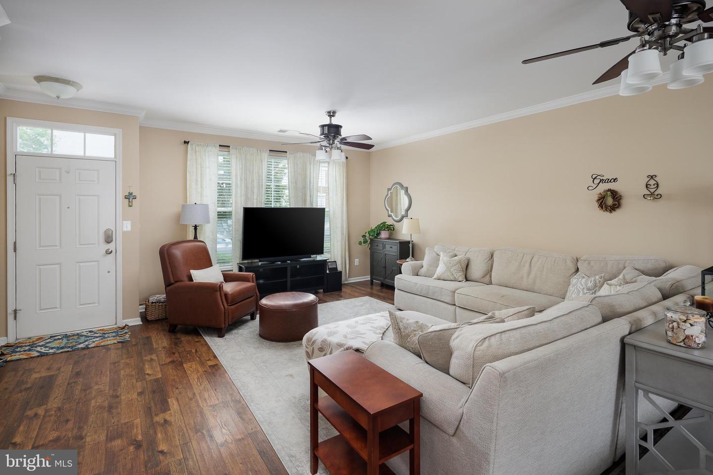9204 ALVYN LAKE CIR, BRISTOW, Virginia 20136, 3 Bedrooms Bedrooms, ,2 BathroomsBathrooms,Residential,For sale,9204 ALVYN LAKE CIR,VAPW2094062 MLS # VAPW2094062