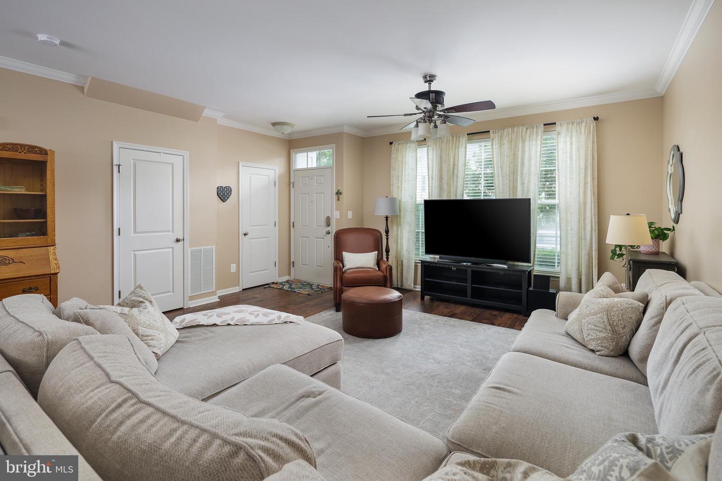 9204 ALVYN LAKE CIR, BRISTOW, Virginia 20136, 3 Bedrooms Bedrooms, ,2 BathroomsBathrooms,Residential,For sale,9204 ALVYN LAKE CIR,VAPW2094062 MLS # VAPW2094062