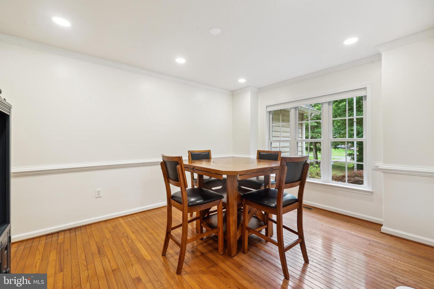199 STONEWALL DR, FREDERICKSBURG, Virginia 22401, 5 Bedrooms Bedrooms, ,3 BathroomsBathrooms,Residential,For sale,199 STONEWALL DR,VAFB2008142 MLS # VAFB2008142