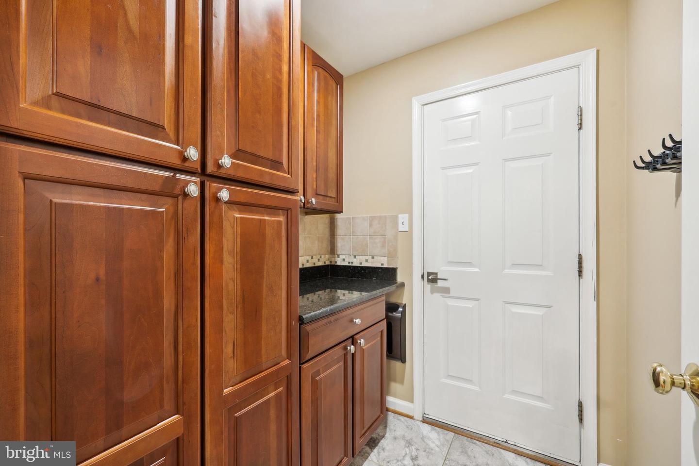 199 STONEWALL DR, FREDERICKSBURG, Virginia 22401, 5 Bedrooms Bedrooms, ,3 BathroomsBathrooms,Residential,For sale,199 STONEWALL DR,VAFB2008142 MLS # VAFB2008142