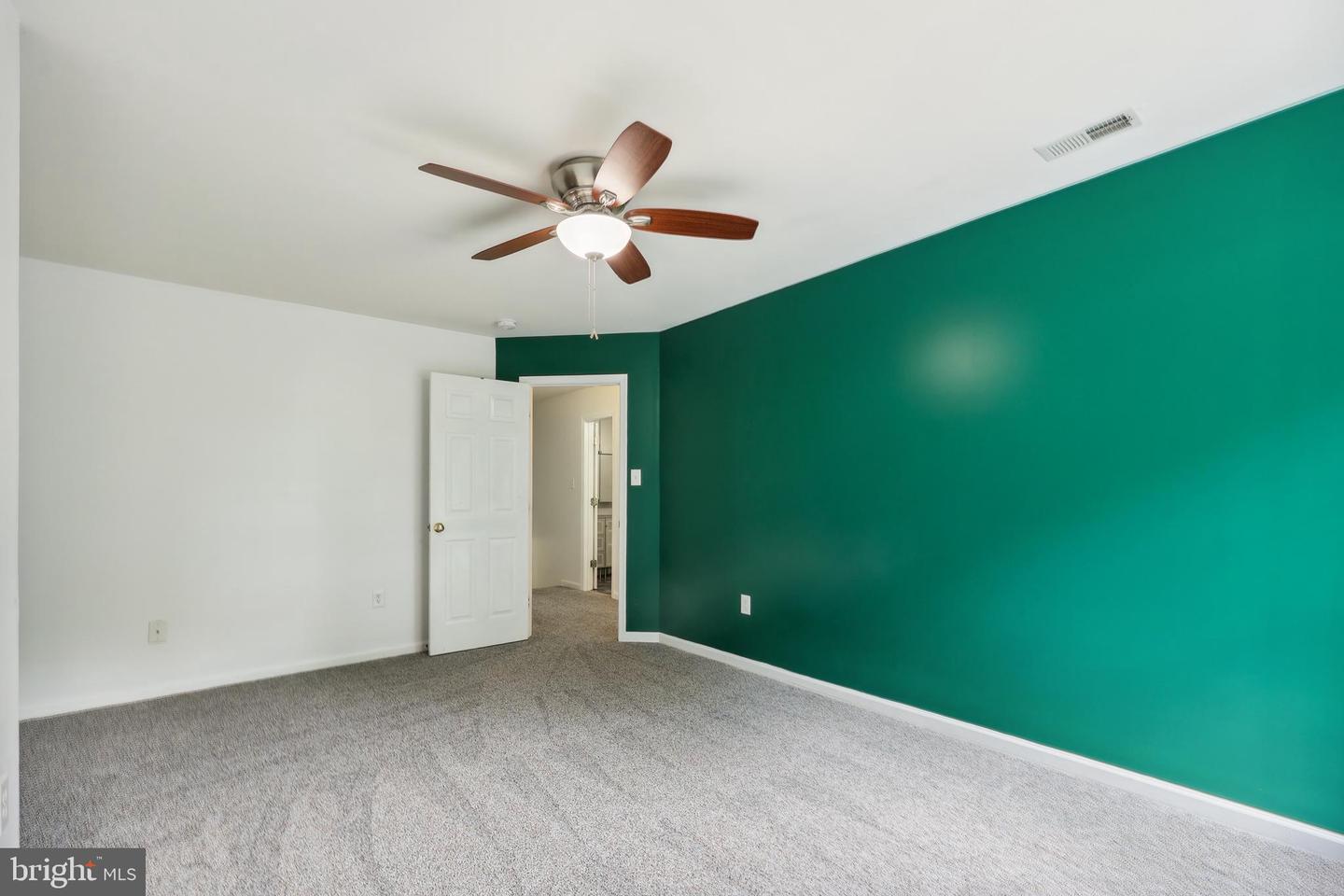 199 STONEWALL DR, FREDERICKSBURG, Virginia 22401, 5 Bedrooms Bedrooms, ,3 BathroomsBathrooms,Residential,For sale,199 STONEWALL DR,VAFB2008142 MLS # VAFB2008142