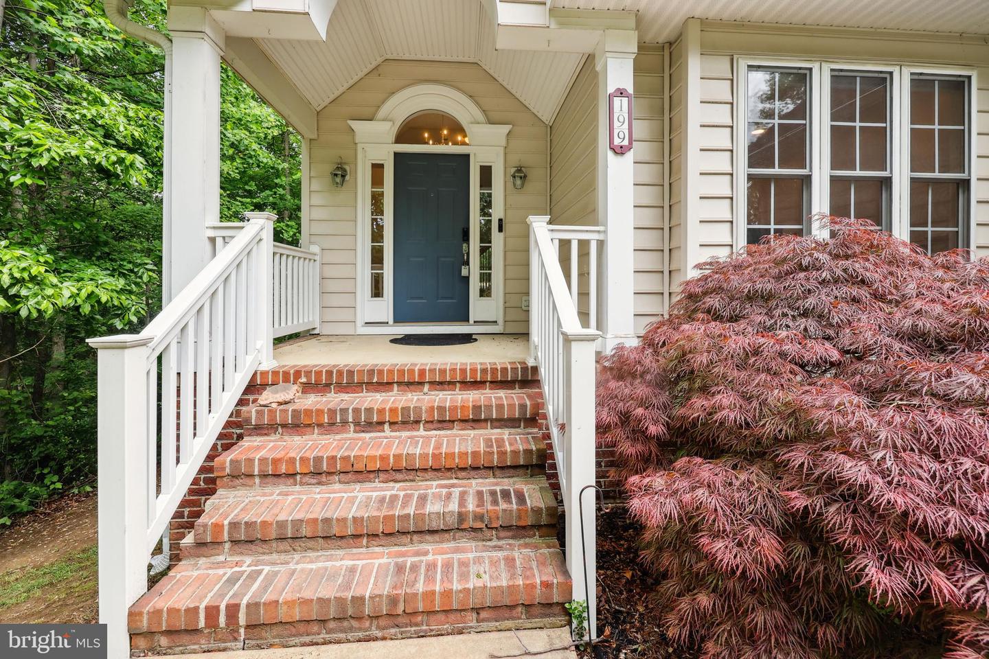 199 STONEWALL DR, FREDERICKSBURG, Virginia 22401, 5 Bedrooms Bedrooms, ,3 BathroomsBathrooms,Residential,For sale,199 STONEWALL DR,VAFB2008142 MLS # VAFB2008142