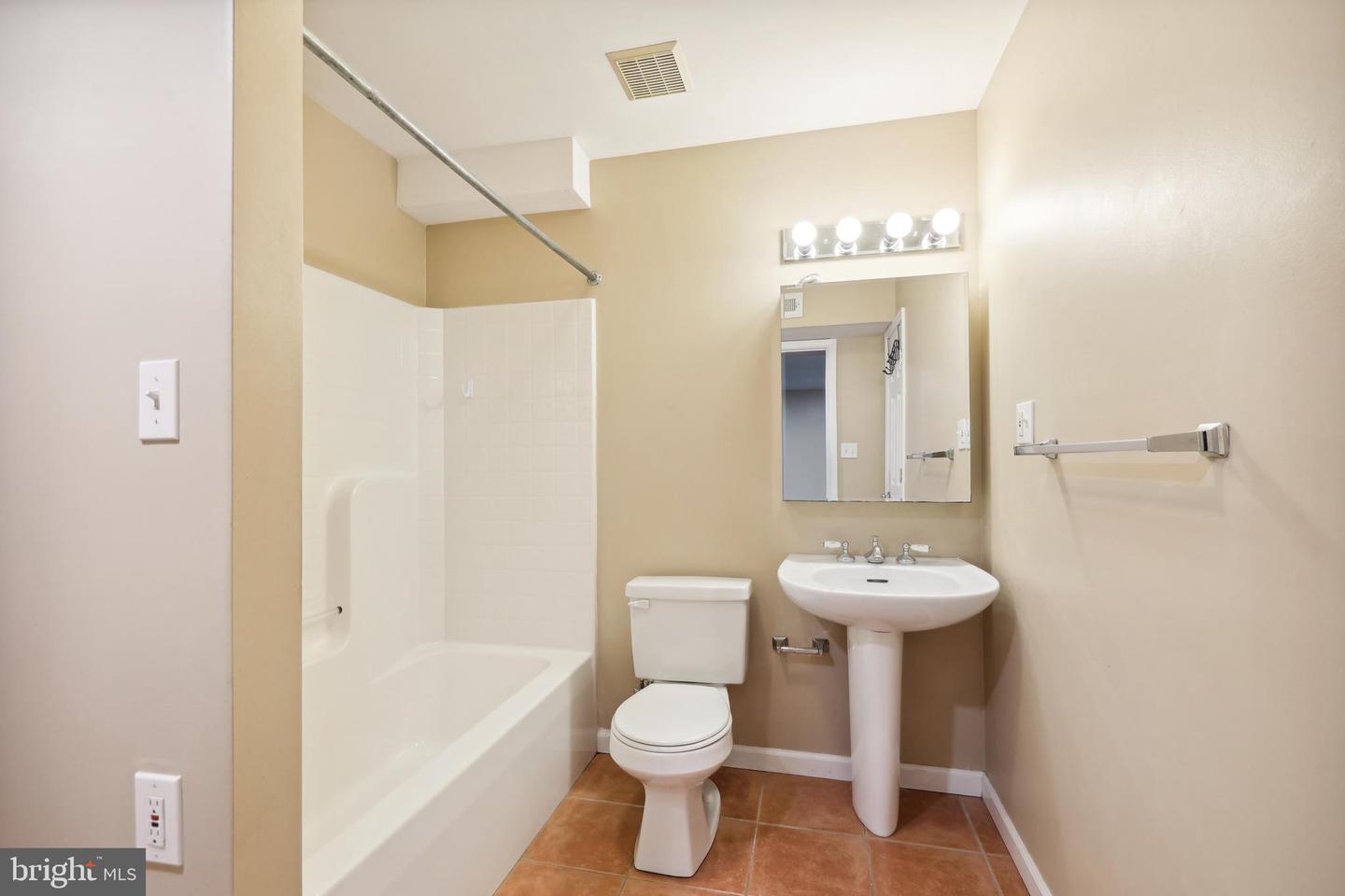 199 STONEWALL DR, FREDERICKSBURG, Virginia 22401, 5 Bedrooms Bedrooms, ,3 BathroomsBathrooms,Residential,For sale,199 STONEWALL DR,VAFB2008142 MLS # VAFB2008142