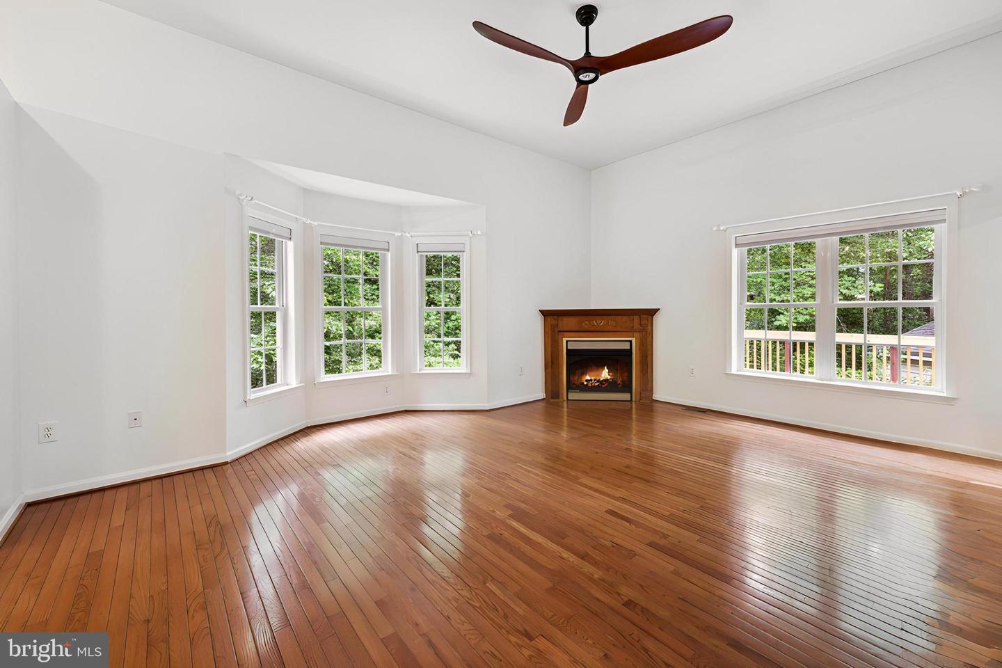 199 STONEWALL DR, FREDERICKSBURG, Virginia 22401, 5 Bedrooms Bedrooms, ,3 BathroomsBathrooms,Residential,For sale,199 STONEWALL DR,VAFB2008142 MLS # VAFB2008142