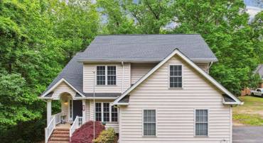 199 STONEWALL DR, FREDERICKSBURG, Virginia 22401, 5 Bedrooms Bedrooms, ,3 BathroomsBathrooms,Residential,For sale,199 STONEWALL DR,VAFB2008142 MLS # VAFB2008142