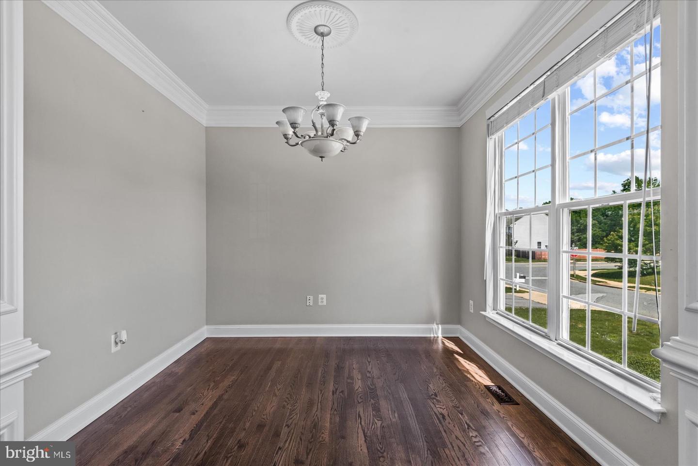6903 QUITMAN DR, FREDERICKSBURG, Virginia 22407, 3 Bedrooms Bedrooms, ,3 BathroomsBathrooms,Residential,For sale,6903 QUITMAN DR,VASP2032906 MLS # VASP2032906