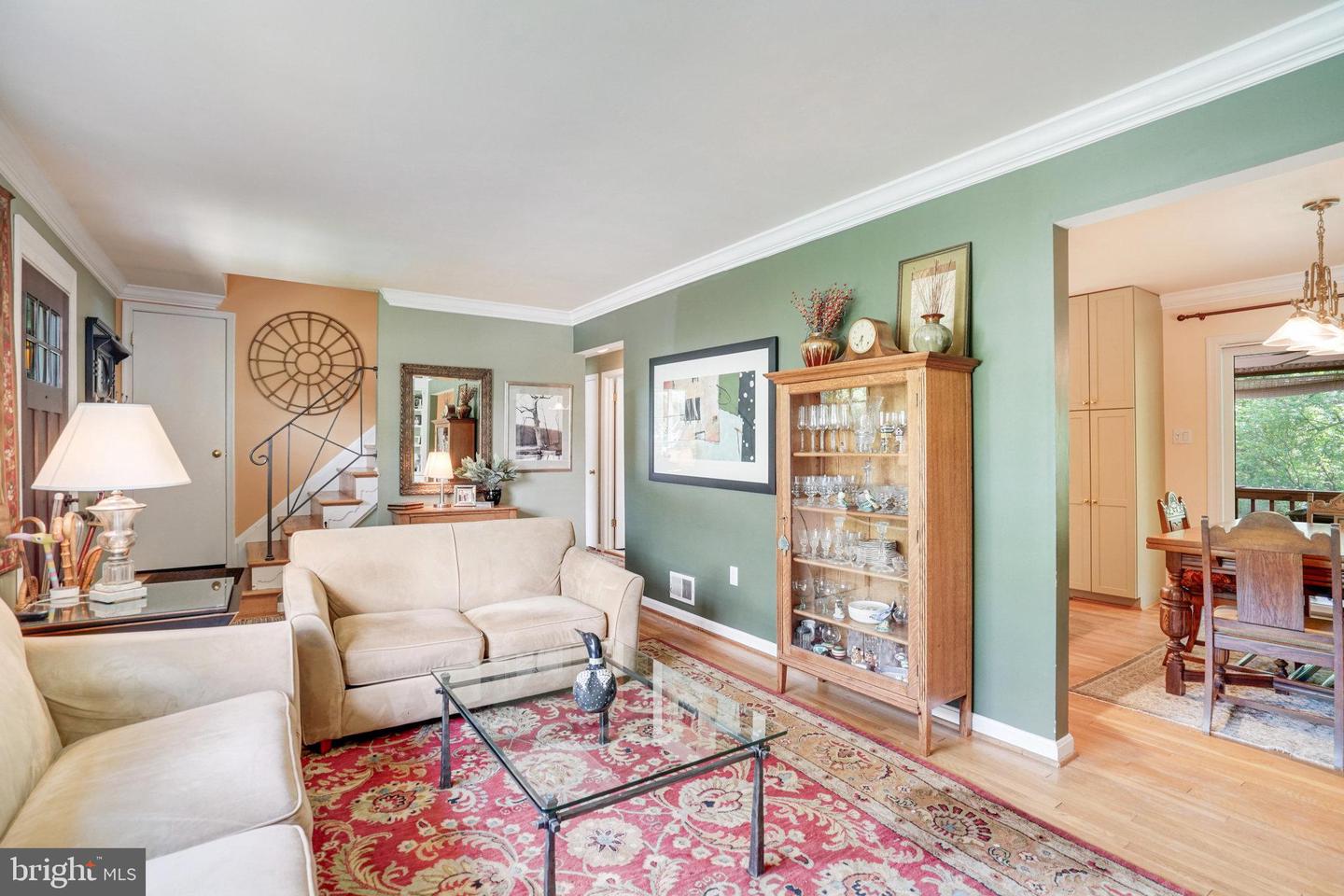 8107 SPRINGFIELD VILLAGE DR, SPRINGFIELD, Virginia 22152, 5 Bedrooms Bedrooms, ,2 BathroomsBathrooms,Residential,For sale,8107 SPRINGFIELD VILLAGE DR,VAFX2238964 MLS # VAFX2238964