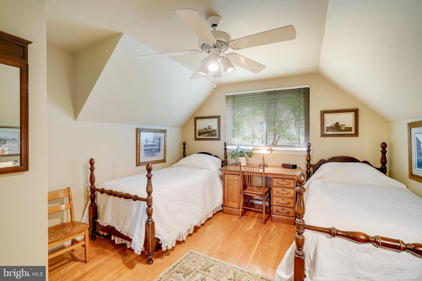 8107 SPRINGFIELD VILLAGE DR, SPRINGFIELD, Virginia 22152, 5 Bedrooms Bedrooms, ,2 BathroomsBathrooms,Residential,For sale,8107 SPRINGFIELD VILLAGE DR,VAFX2238964 MLS # VAFX2238964
