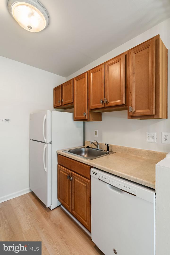 4931 AMERICANA DR #4931B, ANNANDALE, Virginia 22003, 1 Bedroom Bedrooms, ,1 BathroomBathrooms,Residential,For sale,4931 AMERICANA DR #4931B,VAFX2239272 MLS # VAFX2239272