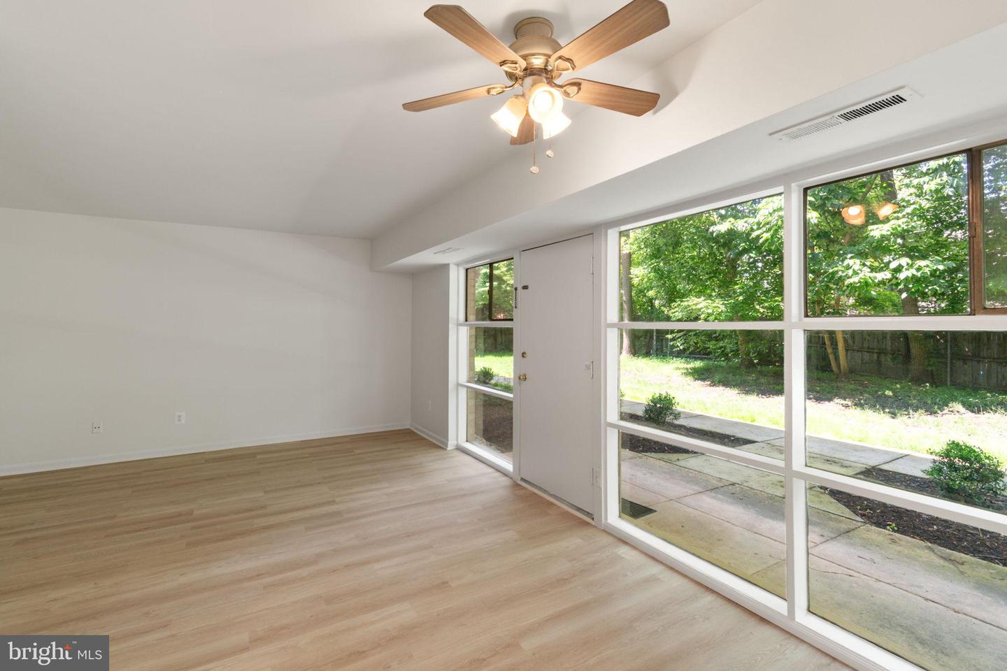 4931 AMERICANA DR #4931B, ANNANDALE, Virginia 22003, 1 Bedroom Bedrooms, ,1 BathroomBathrooms,Residential,For sale,4931 AMERICANA DR #4931B,VAFX2239272 MLS # VAFX2239272