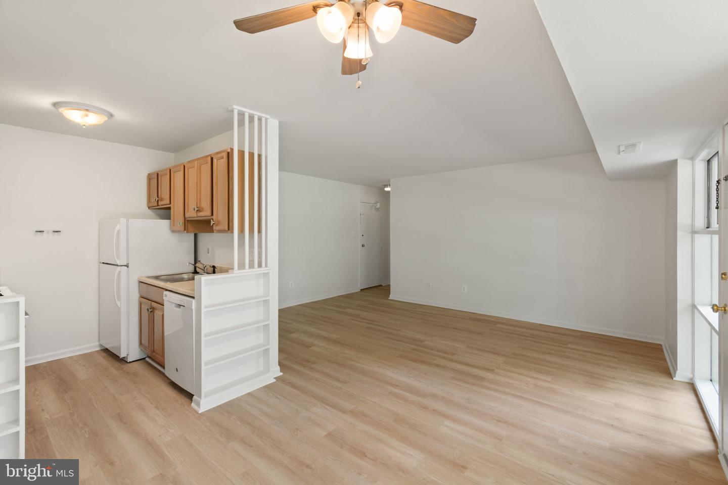 4931 AMERICANA DR #4931B, ANNANDALE, Virginia 22003, 1 Bedroom Bedrooms, ,1 BathroomBathrooms,Residential,For sale,4931 AMERICANA DR #4931B,VAFX2239272 MLS # VAFX2239272