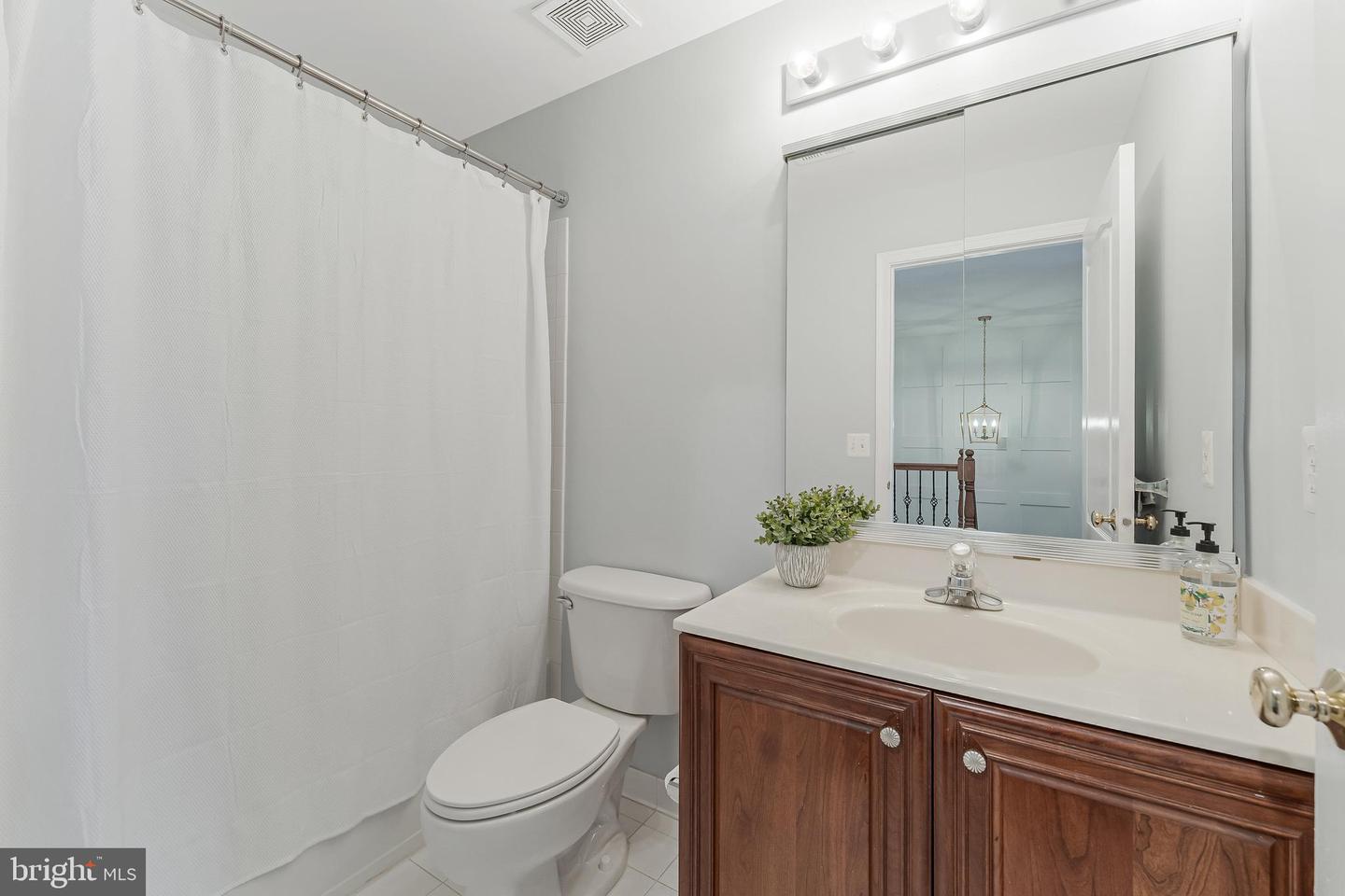19599 ASPENDALE SQ, ASHBURN, Virginia 20147, 3 Bedrooms Bedrooms, ,2 BathroomsBathrooms,Residential,For sale,19599 ASPENDALE SQ,VALO2095688 MLS # VALO2095688