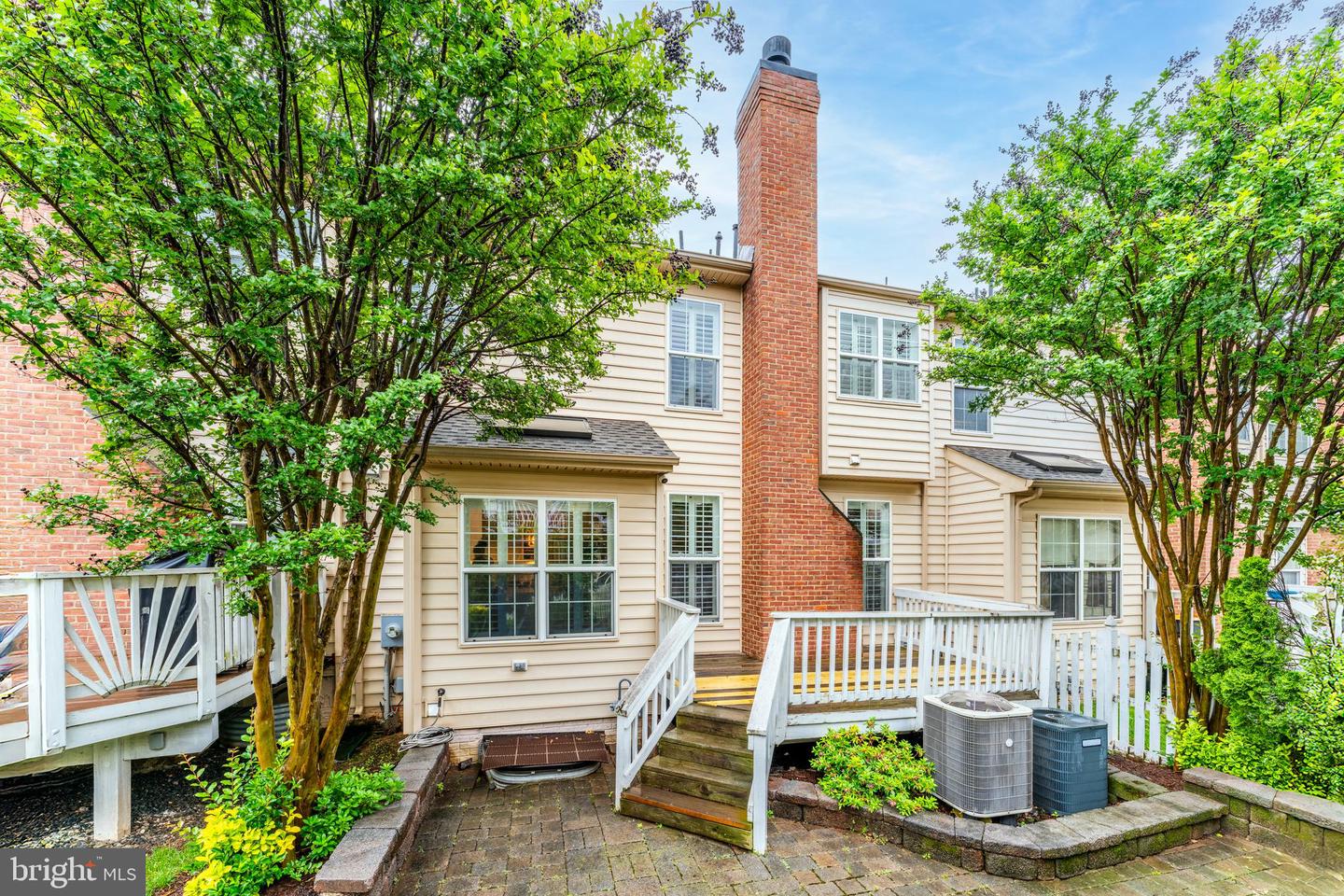 19599 ASPENDALE SQ, ASHBURN, Virginia 20147, 3 Bedrooms Bedrooms, ,2 BathroomsBathrooms,Residential,For sale,19599 ASPENDALE SQ,VALO2095688 MLS # VALO2095688