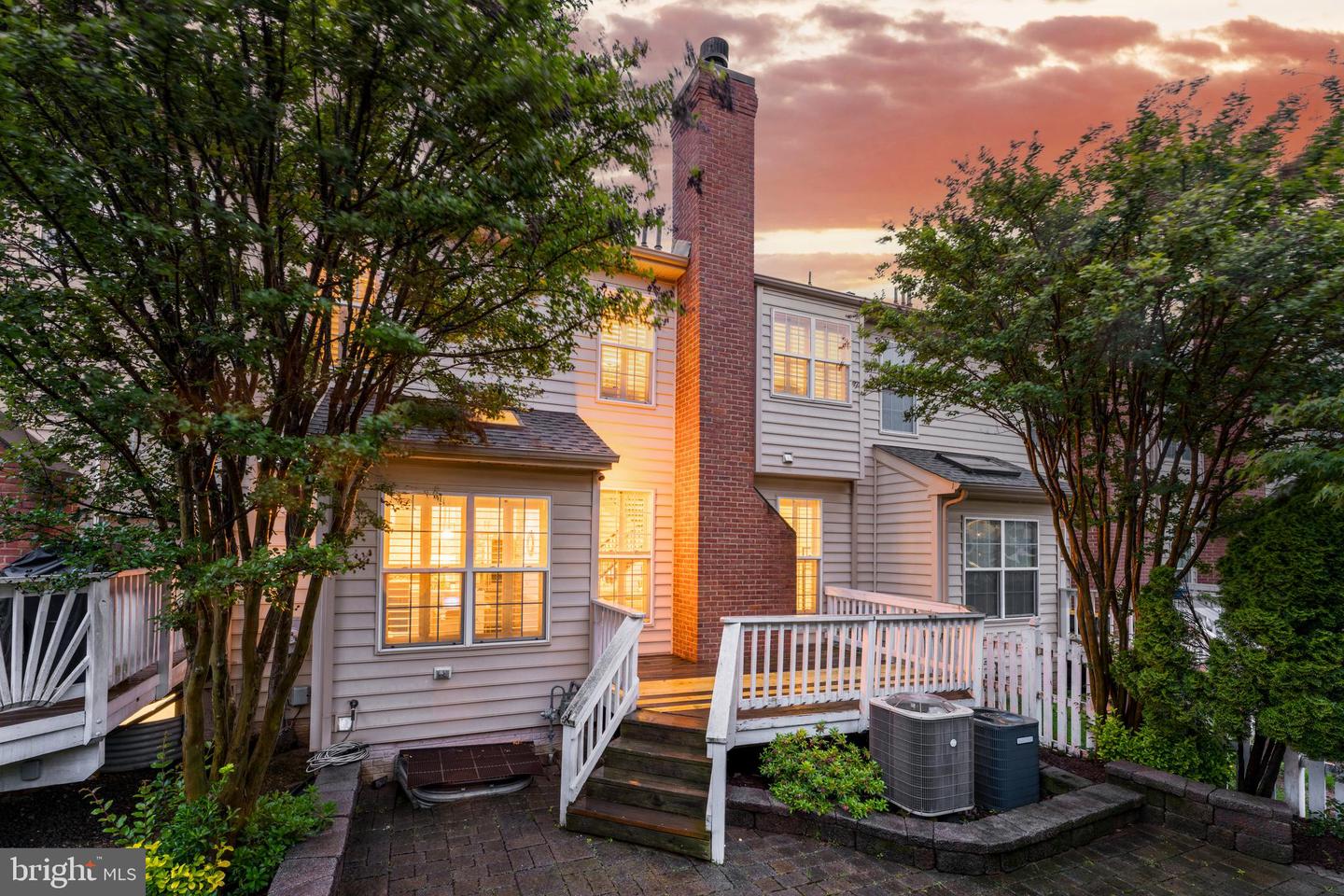 19599 ASPENDALE SQ, ASHBURN, Virginia 20147, 3 Bedrooms Bedrooms, ,2 BathroomsBathrooms,Residential,For sale,19599 ASPENDALE SQ,VALO2095688 MLS # VALO2095688
