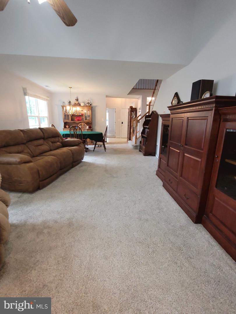 11611 HAMPSHIRE CT, FREDERICKSBURG, Virginia 22407, 3 Bedrooms Bedrooms, ,3 BathroomsBathrooms,Residential,For sale,11611 HAMPSHIRE CT,VASP2032872 MLS # VASP2032872