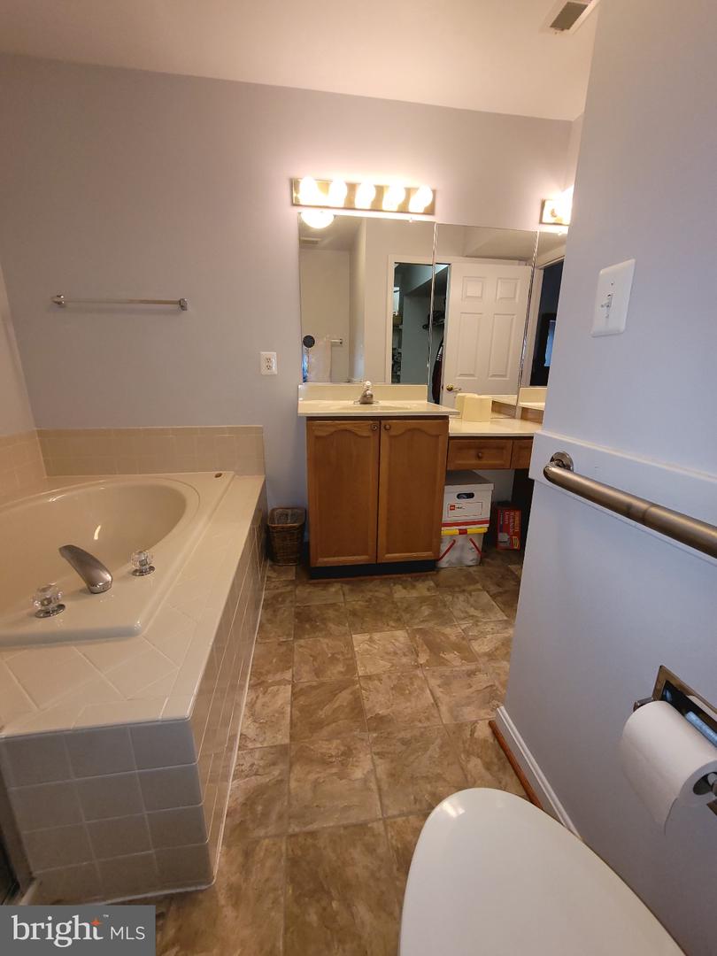 11611 HAMPSHIRE CT, FREDERICKSBURG, Virginia 22407, 3 Bedrooms Bedrooms, ,3 BathroomsBathrooms,Residential,For sale,11611 HAMPSHIRE CT,VASP2032872 MLS # VASP2032872