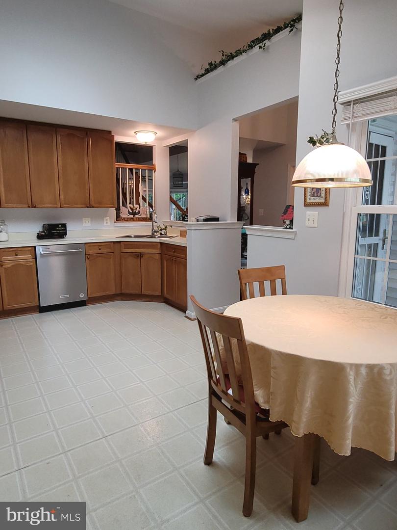 11611 HAMPSHIRE CT, FREDERICKSBURG, Virginia 22407, 3 Bedrooms Bedrooms, ,3 BathroomsBathrooms,Residential,For sale,11611 HAMPSHIRE CT,VASP2032872 MLS # VASP2032872