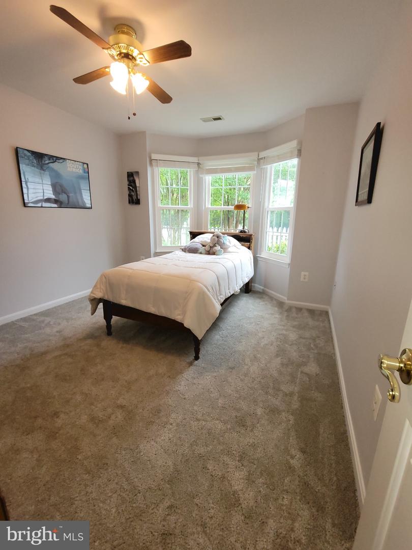 11611 HAMPSHIRE CT, FREDERICKSBURG, Virginia 22407, 3 Bedrooms Bedrooms, ,3 BathroomsBathrooms,Residential,For sale,11611 HAMPSHIRE CT,VASP2032872 MLS # VASP2032872