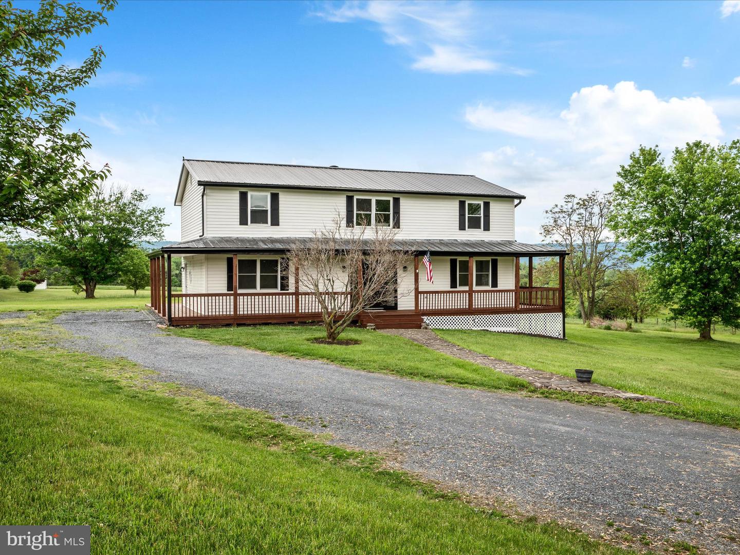 109 FARM HILL LN, TOMS BROOK, Virginia 22660, 6 Bedrooms Bedrooms, ,3 BathroomsBathrooms,Residential,For sale,109 FARM HILL LN,VASH2011378 MLS # VASH2011378