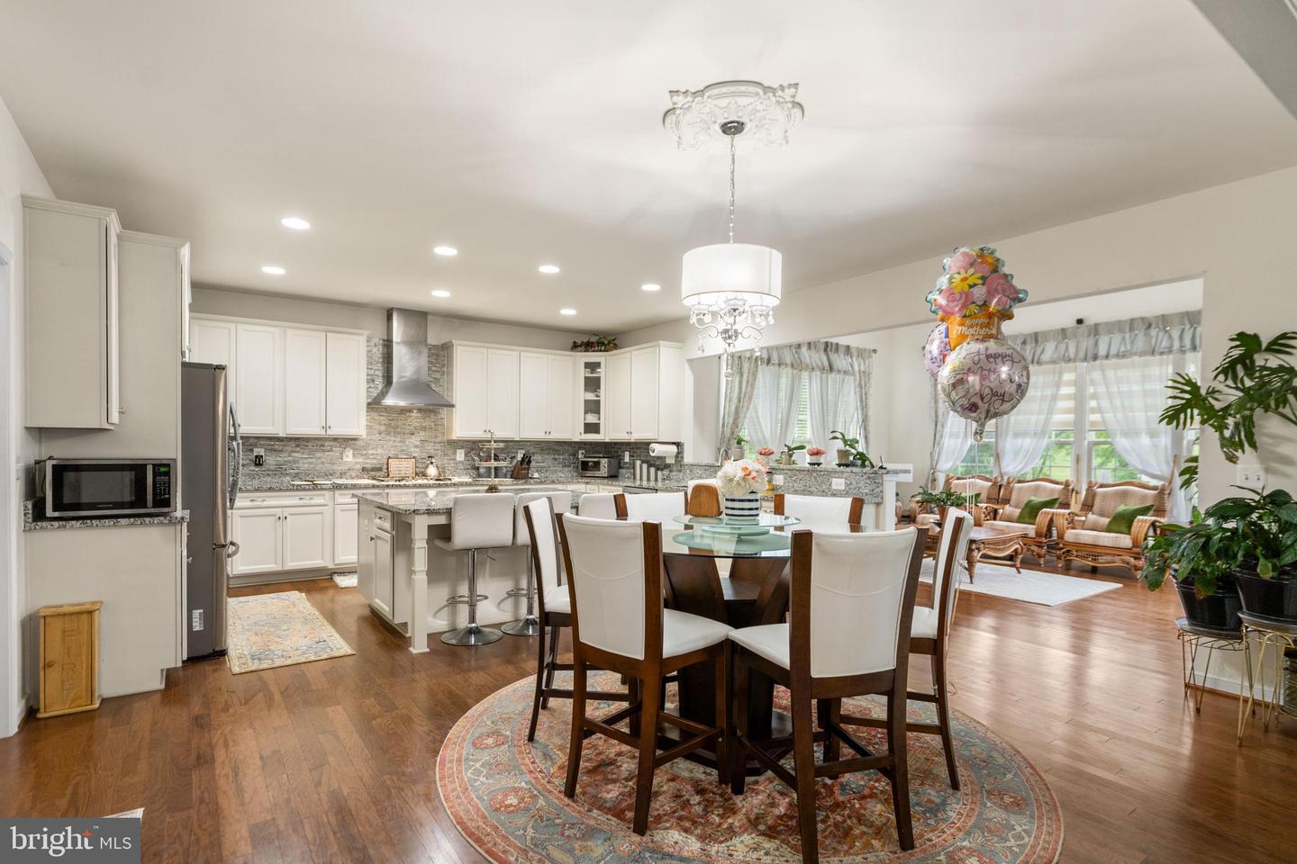 205 POPLAR MANOR AVE, FREDERICKSBURG, Virginia 22406, 5 Bedrooms Bedrooms, ,4 BathroomsBathrooms,Residential,For sale,205 POPLAR MANOR AVE,VAST2038568 MLS # VAST2038568