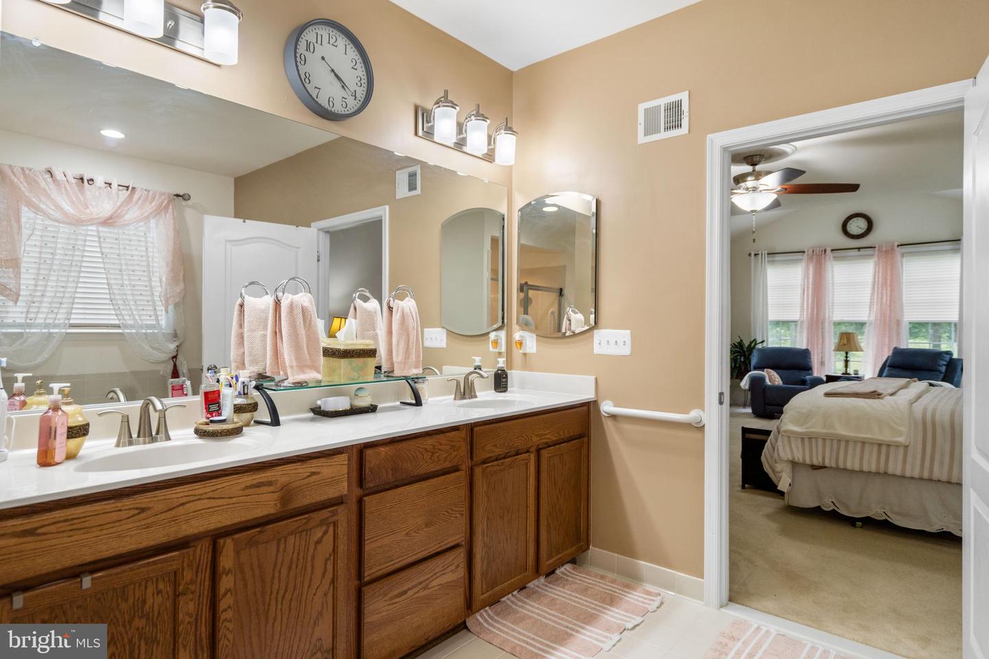 205 POPLAR MANOR AVE, FREDERICKSBURG, Virginia 22406, 5 Bedrooms Bedrooms, ,4 BathroomsBathrooms,Residential,For sale,205 POPLAR MANOR AVE,VAST2038568 MLS # VAST2038568