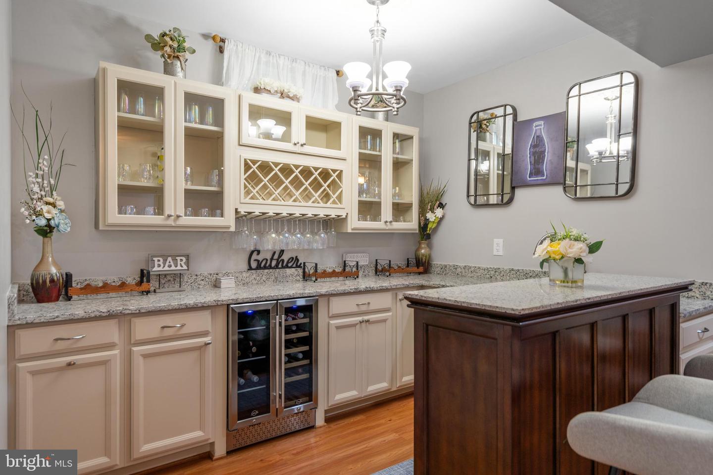 205 POPLAR MANOR AVE, FREDERICKSBURG, Virginia 22406, 5 Bedrooms Bedrooms, ,4 BathroomsBathrooms,Residential,For sale,205 POPLAR MANOR AVE,VAST2038568 MLS # VAST2038568