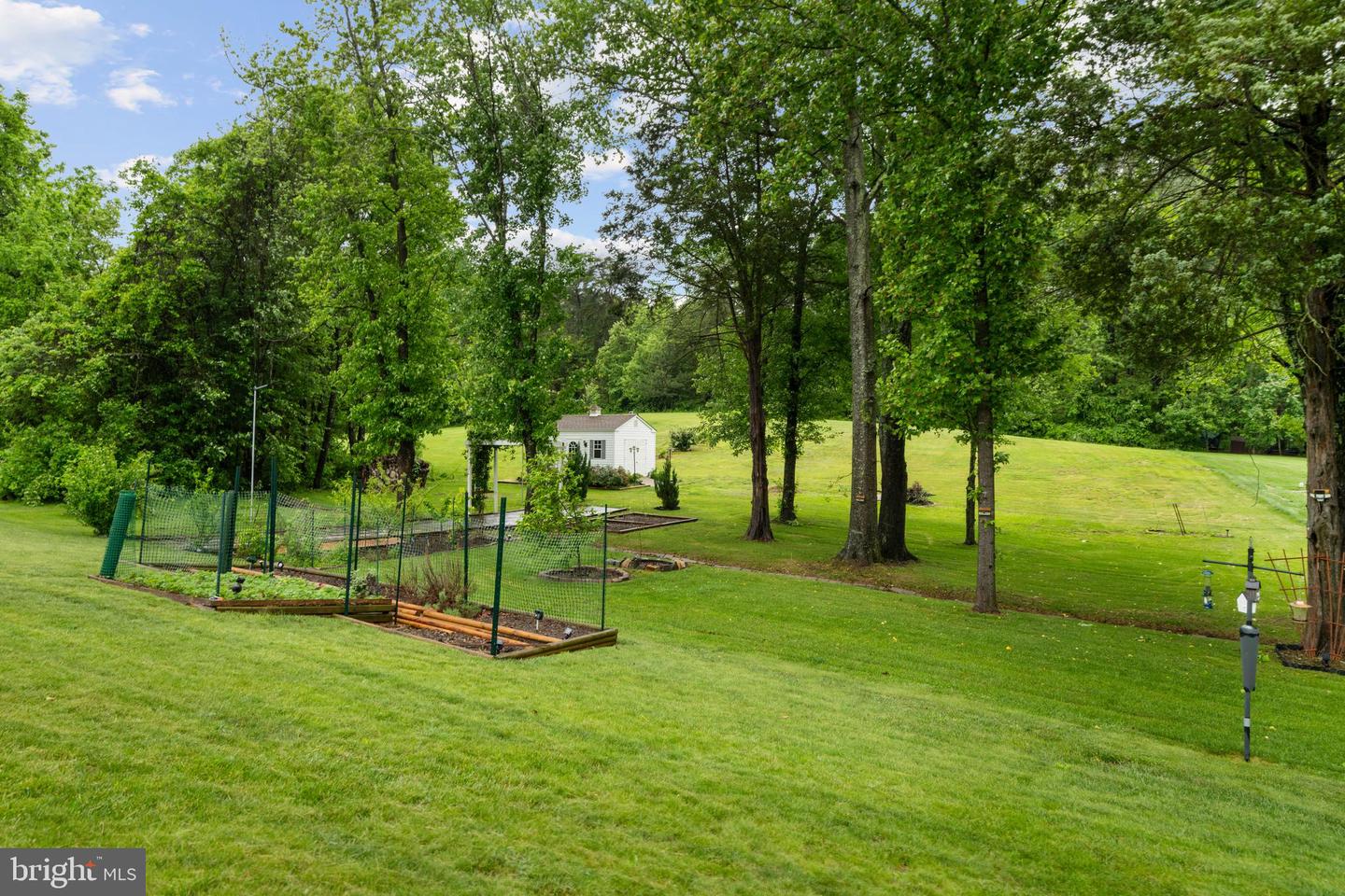 205 POPLAR MANOR AVE, FREDERICKSBURG, Virginia 22406, 5 Bedrooms Bedrooms, ,4 BathroomsBathrooms,Residential,For sale,205 POPLAR MANOR AVE,VAST2038568 MLS # VAST2038568