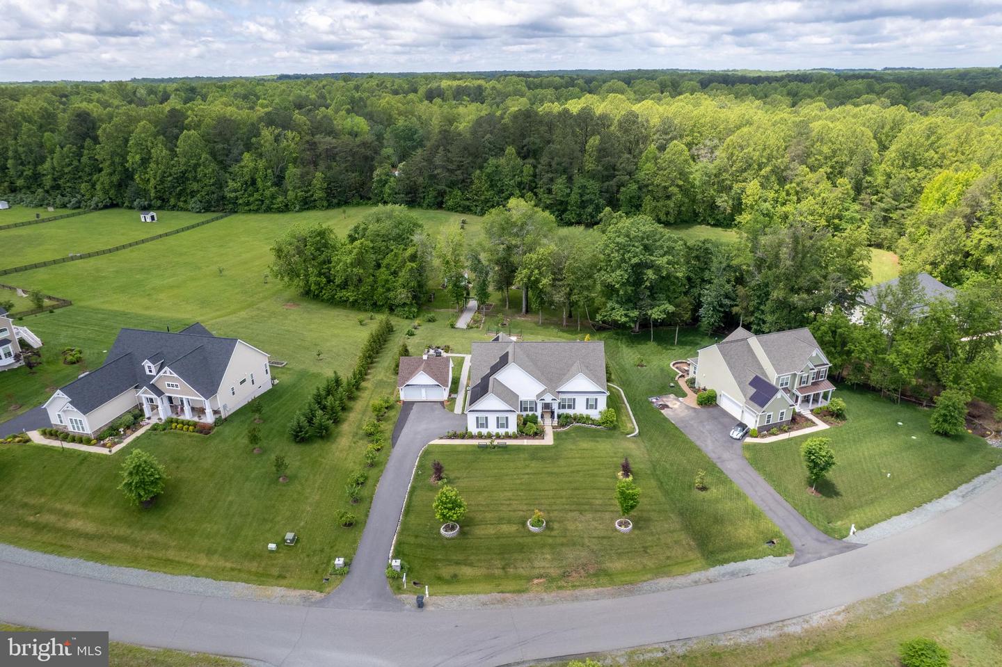 205 POPLAR MANOR AVE, FREDERICKSBURG, Virginia 22406, 5 Bedrooms Bedrooms, ,4 BathroomsBathrooms,Residential,For sale,205 POPLAR MANOR AVE,VAST2038568 MLS # VAST2038568