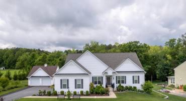 205 POPLAR MANOR AVE, FREDERICKSBURG, Virginia 22406, 5 Bedrooms Bedrooms, ,4 BathroomsBathrooms,Residential,For sale,205 POPLAR MANOR AVE,VAST2038568 MLS # VAST2038568
