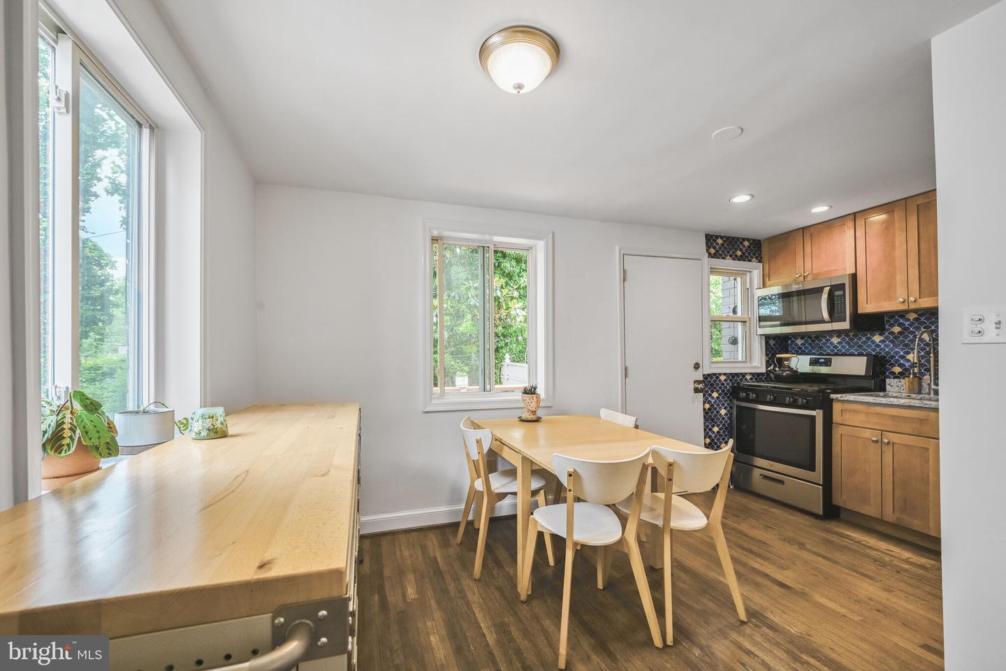 561 45TH ST NE, WASHINGTON, District Of Columbia 20019, 3 Bedrooms Bedrooms, ,2 BathroomsBathrooms,Residential,For sale,561 45TH ST NE,DCDC2199362 MLS # DCDC2199362