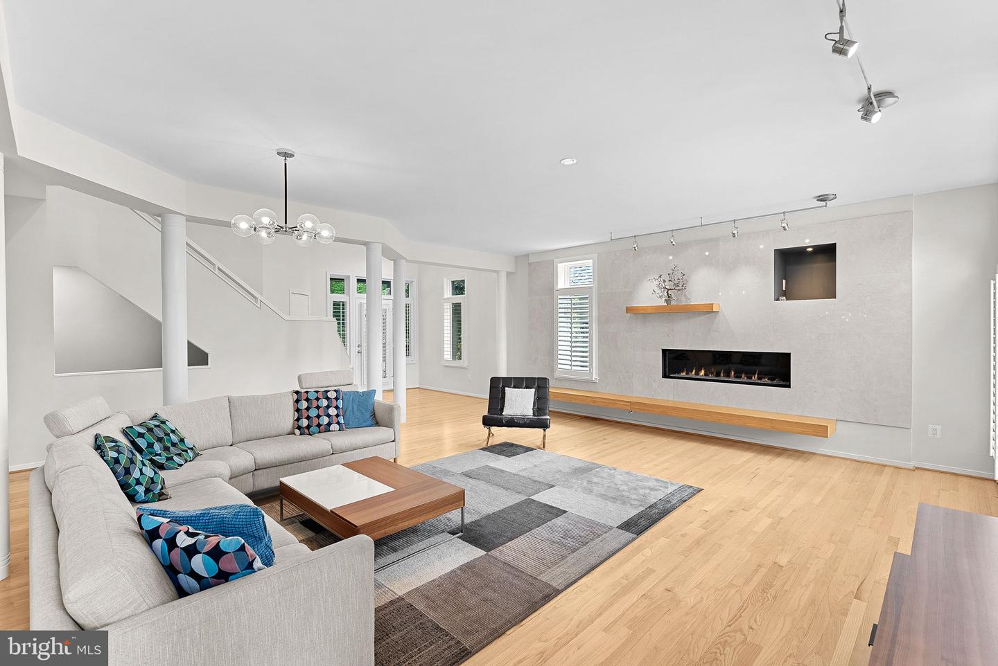 1460 WATERFRONT RD, RESTON, Virginia 20194, 5 Bedrooms Bedrooms, ,4 BathroomsBathrooms,Residential,For sale,1460 WATERFRONT RD,VAFX2239040 MLS # VAFX2239040