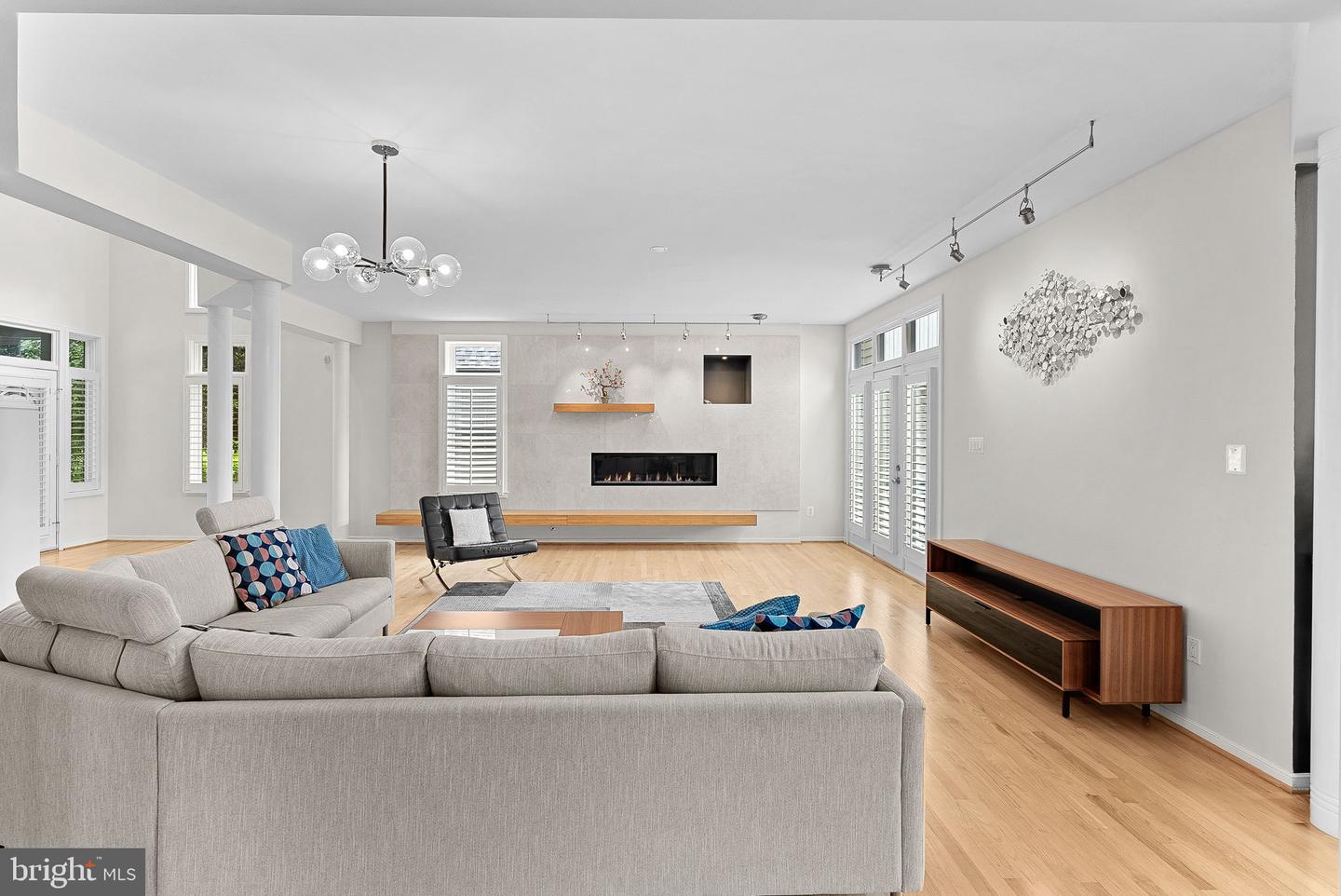 1460 WATERFRONT RD, RESTON, Virginia 20194, 5 Bedrooms Bedrooms, ,4 BathroomsBathrooms,Residential,For sale,1460 WATERFRONT RD,VAFX2239040 MLS # VAFX2239040