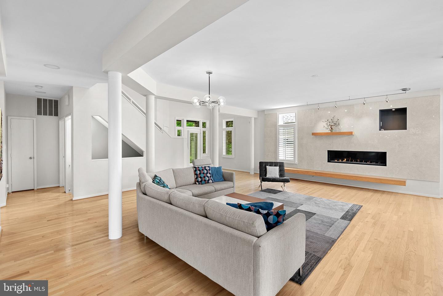 1460 WATERFRONT RD, RESTON, Virginia 20194, 5 Bedrooms Bedrooms, ,4 BathroomsBathrooms,Residential,For sale,1460 WATERFRONT RD,VAFX2239040 MLS # VAFX2239040