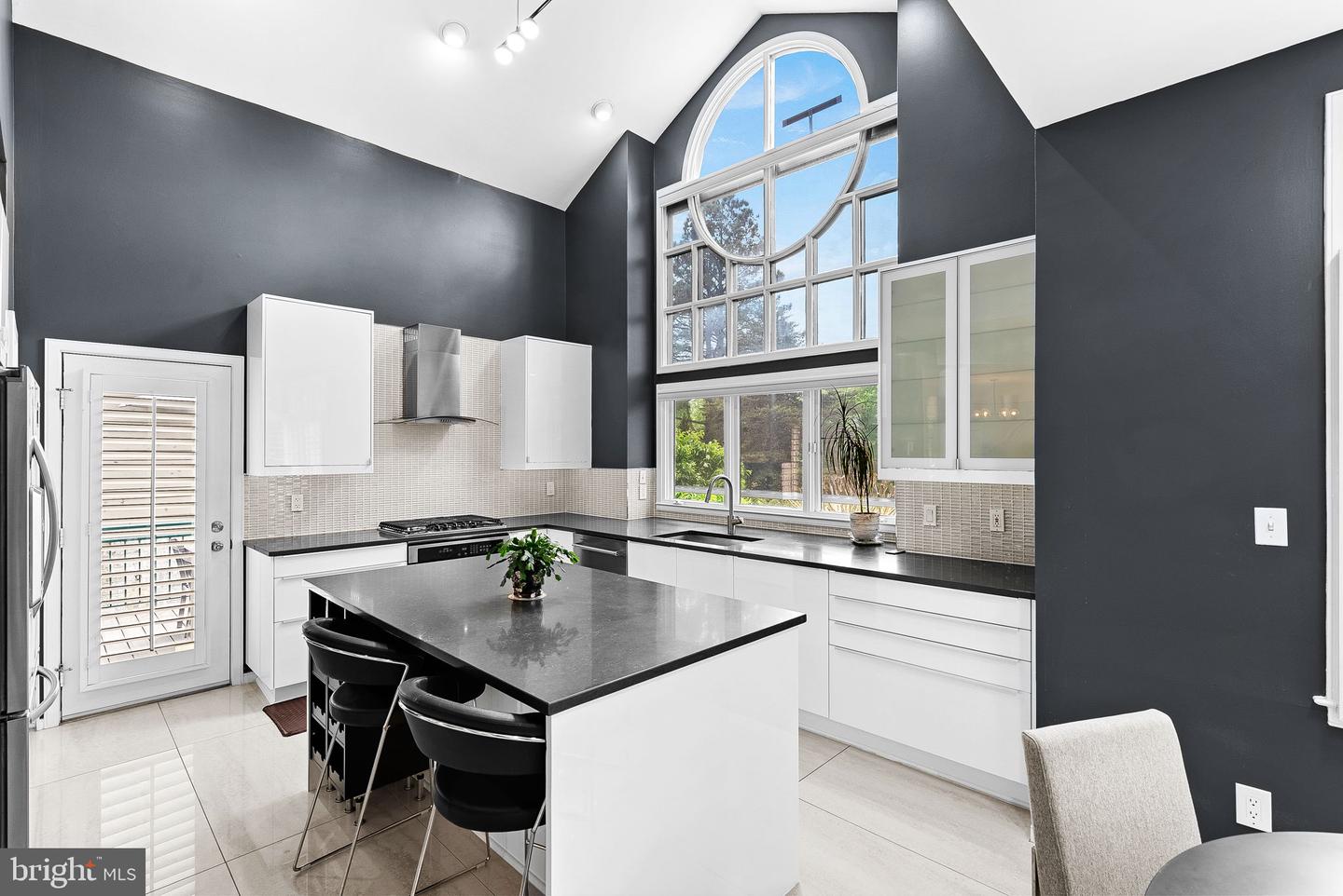 1460 WATERFRONT RD, RESTON, Virginia 20194, 5 Bedrooms Bedrooms, ,4 BathroomsBathrooms,Residential,For sale,1460 WATERFRONT RD,VAFX2239040 MLS # VAFX2239040