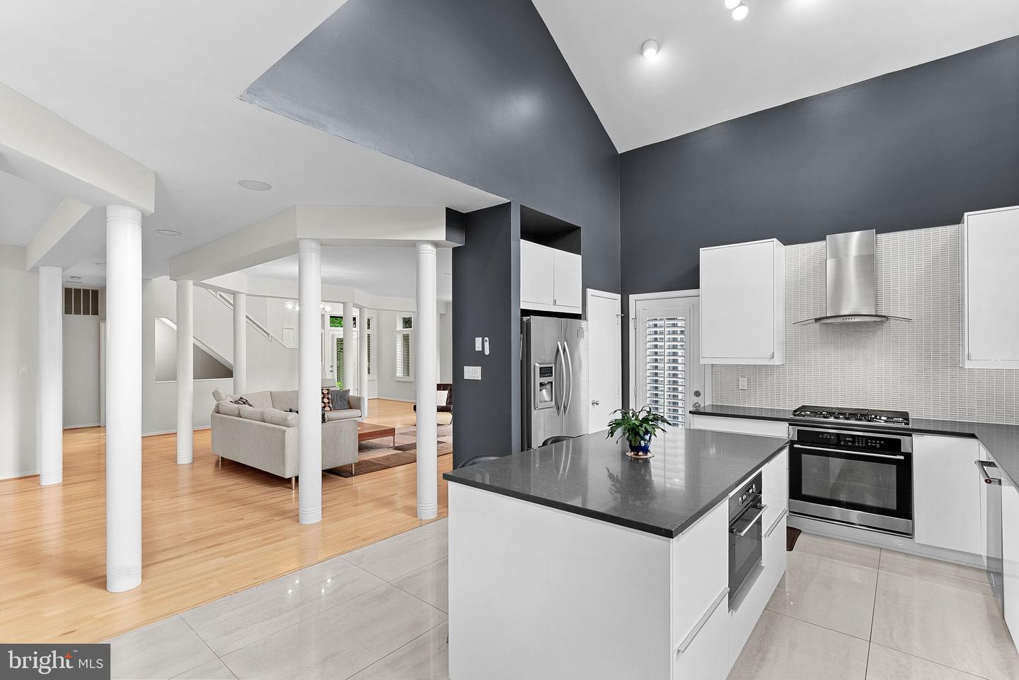 1460 WATERFRONT RD, RESTON, Virginia 20194, 5 Bedrooms Bedrooms, ,4 BathroomsBathrooms,Residential,For sale,1460 WATERFRONT RD,VAFX2239040 MLS # VAFX2239040