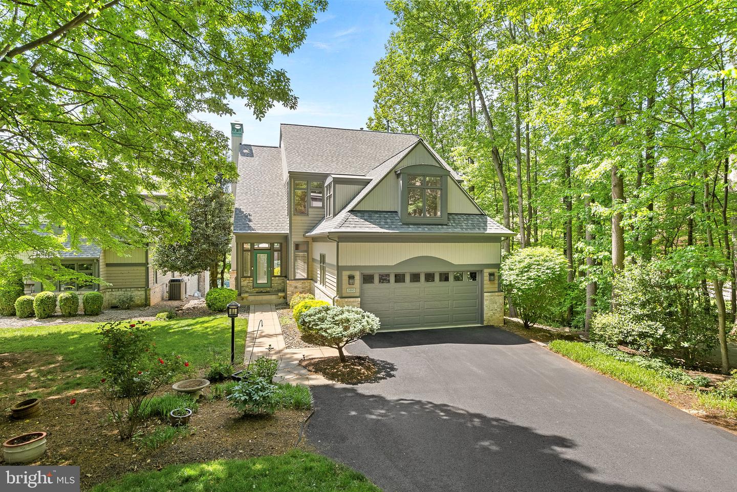 1460 WATERFRONT RD, RESTON, Virginia 20194, 5 Bedrooms Bedrooms, ,4 BathroomsBathrooms,Residential,For sale,1460 WATERFRONT RD,VAFX2239040 MLS # VAFX2239040