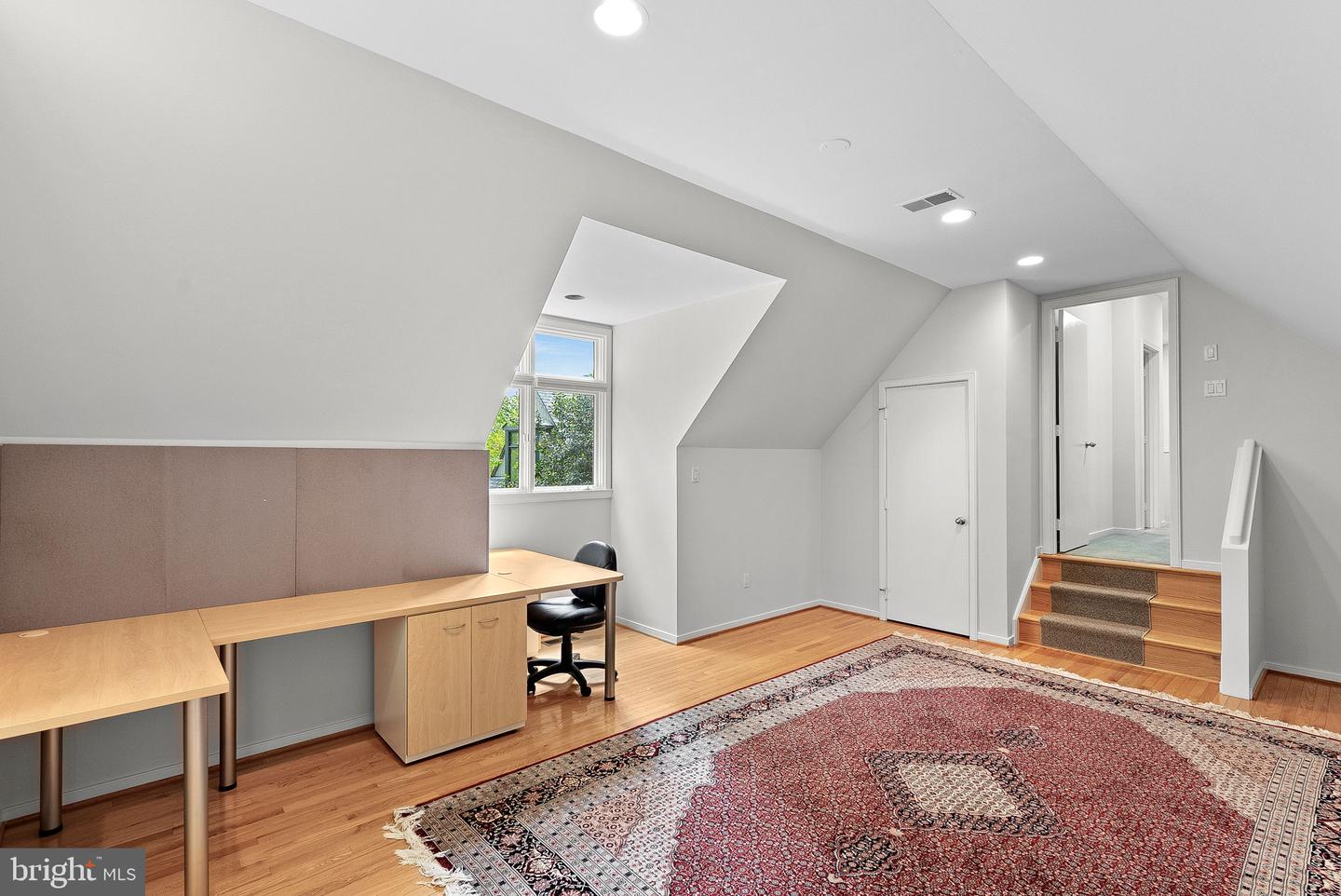 1460 WATERFRONT RD, RESTON, Virginia 20194, 5 Bedrooms Bedrooms, ,4 BathroomsBathrooms,Residential,For sale,1460 WATERFRONT RD,VAFX2239040 MLS # VAFX2239040