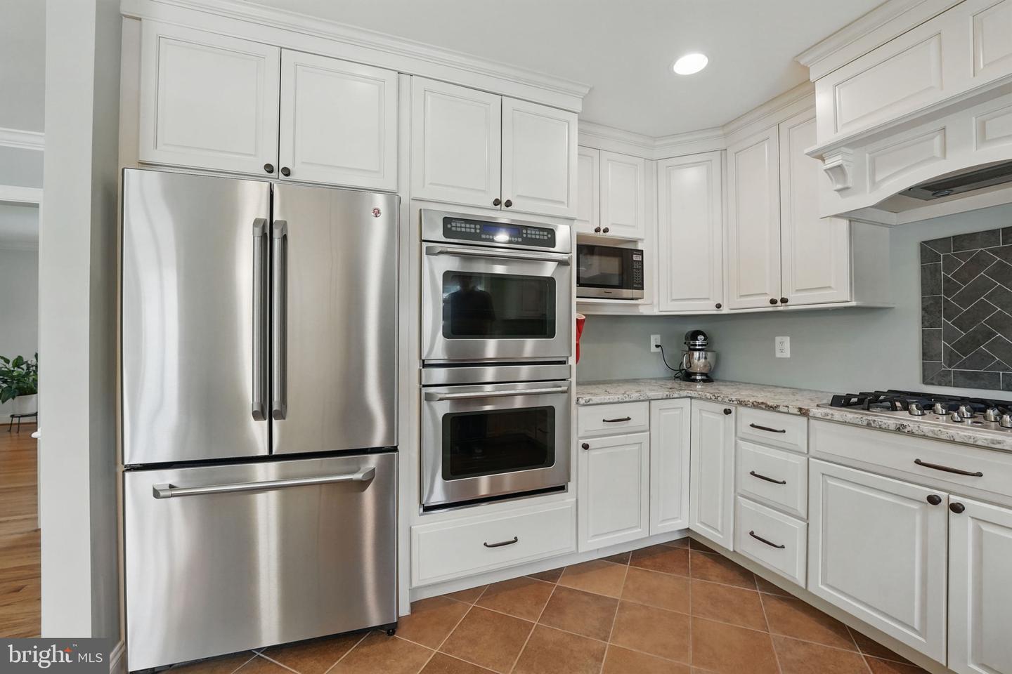 2719 N POLLARD ST, ARLINGTON, Virginia 22207, 4 Bedrooms Bedrooms, ,3 BathroomsBathrooms,Residential,For sale,2719 N POLLARD ST,VAAR2057152 MLS # VAAR2057152