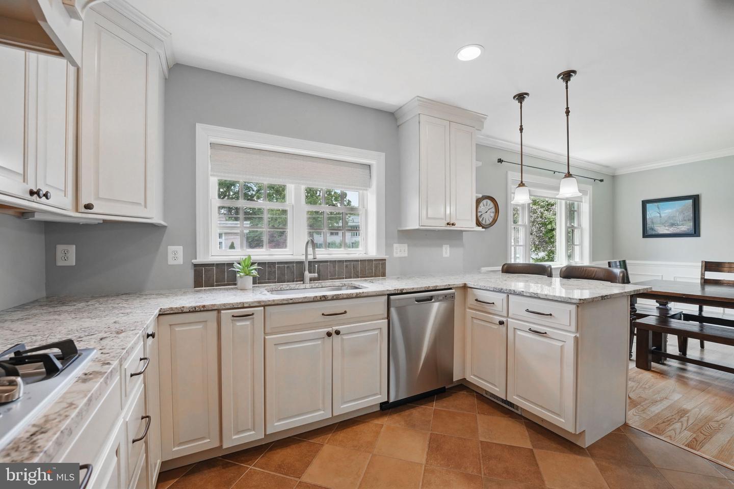 2719 N POLLARD ST, ARLINGTON, Virginia 22207, 4 Bedrooms Bedrooms, ,3 BathroomsBathrooms,Residential,For sale,2719 N POLLARD ST,VAAR2057152 MLS # VAAR2057152