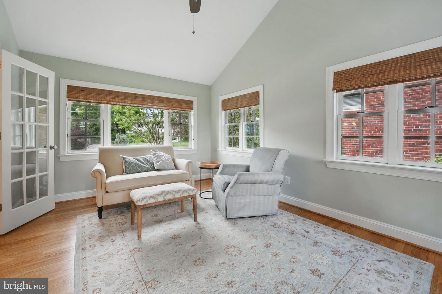 2719 N POLLARD ST, ARLINGTON, Virginia 22207, 4 Bedrooms Bedrooms, ,3 BathroomsBathrooms,Residential,For sale,2719 N POLLARD ST,VAAR2057152 MLS # VAAR2057152
