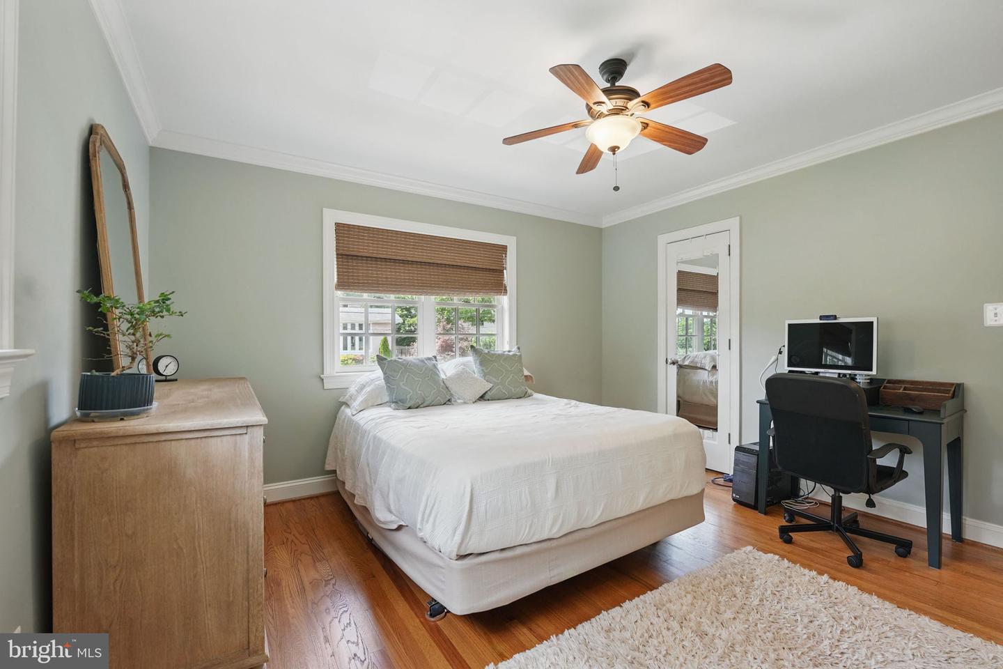 2719 N POLLARD ST, ARLINGTON, Virginia 22207, 4 Bedrooms Bedrooms, ,3 BathroomsBathrooms,Residential,For sale,2719 N POLLARD ST,VAAR2057152 MLS # VAAR2057152