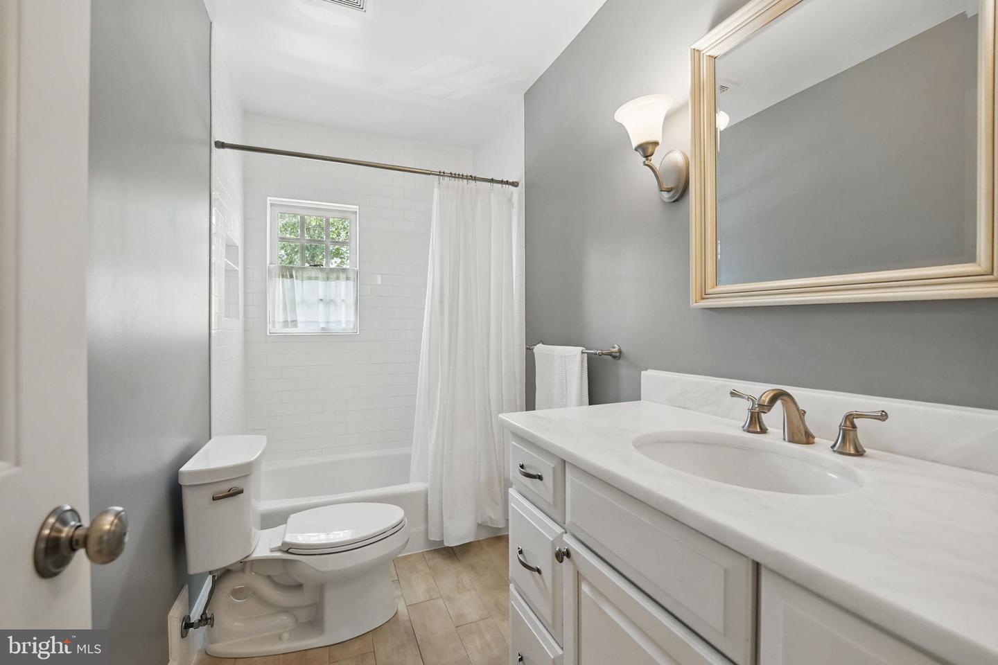 2719 N POLLARD ST, ARLINGTON, Virginia 22207, 4 Bedrooms Bedrooms, ,3 BathroomsBathrooms,Residential,For sale,2719 N POLLARD ST,VAAR2057152 MLS # VAAR2057152