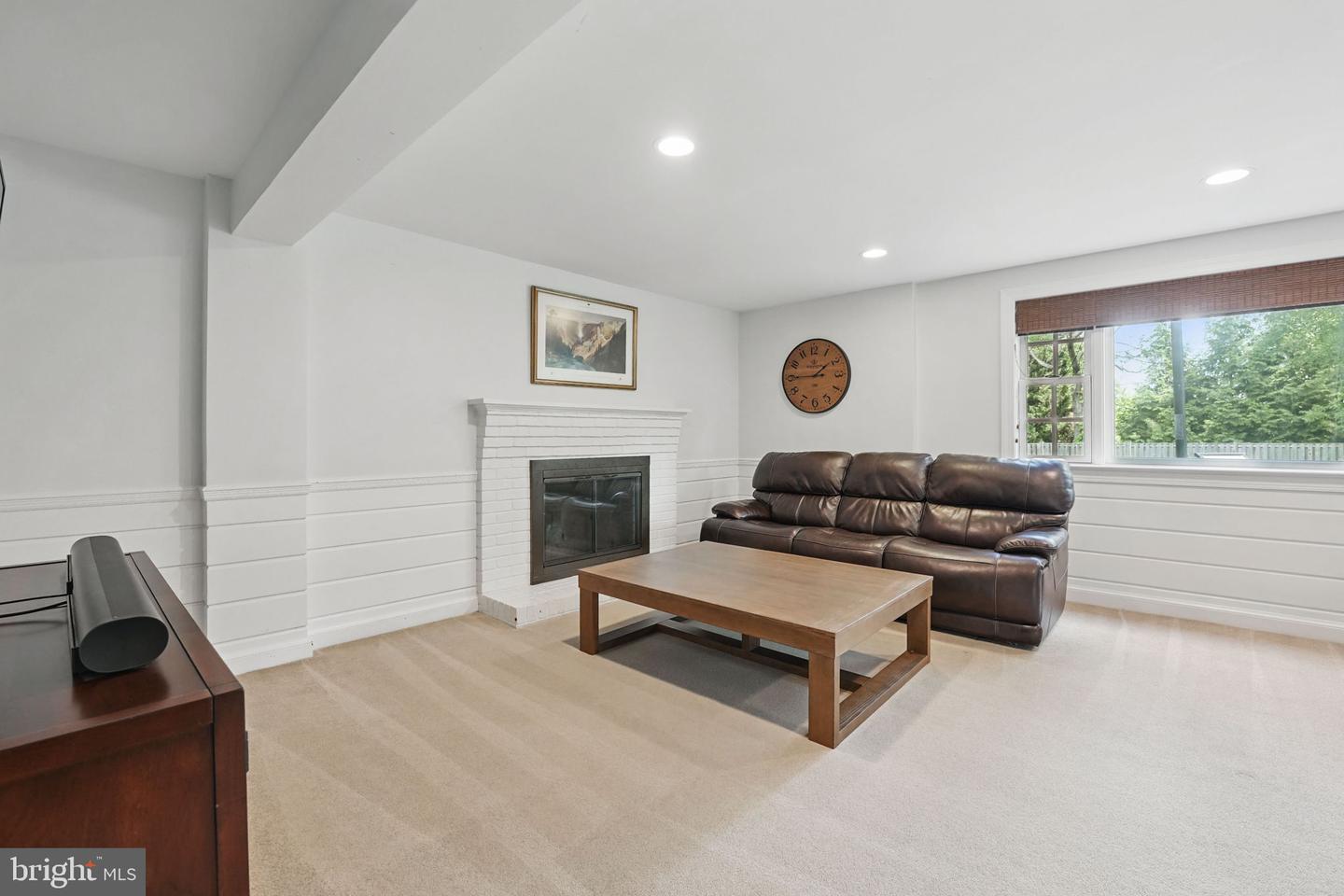 2719 N POLLARD ST, ARLINGTON, Virginia 22207, 4 Bedrooms Bedrooms, ,3 BathroomsBathrooms,Residential,For sale,2719 N POLLARD ST,VAAR2057152 MLS # VAAR2057152
