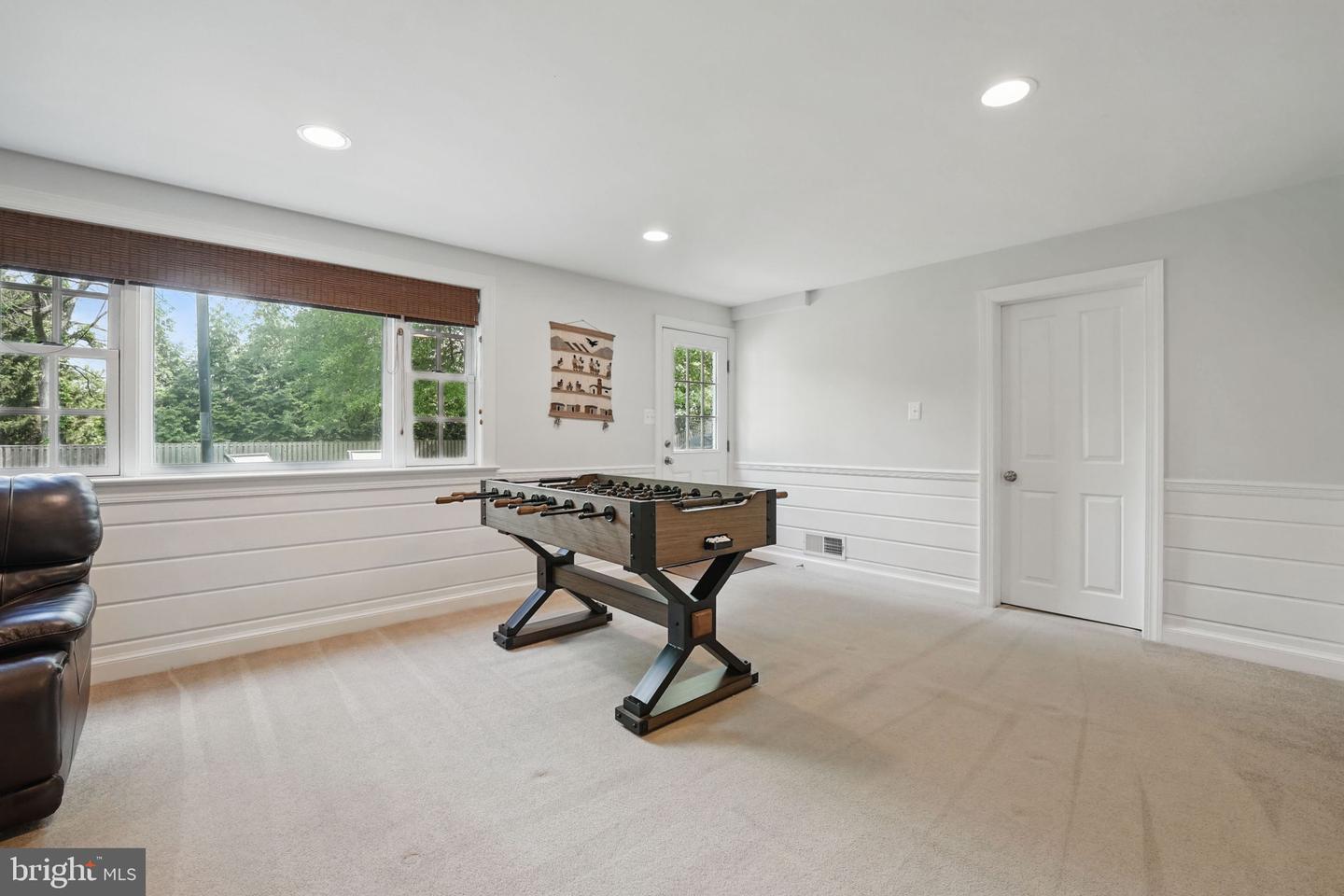 2719 N POLLARD ST, ARLINGTON, Virginia 22207, 4 Bedrooms Bedrooms, ,3 BathroomsBathrooms,Residential,For sale,2719 N POLLARD ST,VAAR2057152 MLS # VAAR2057152