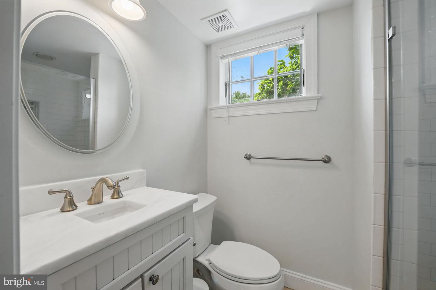2719 N POLLARD ST, ARLINGTON, Virginia 22207, 4 Bedrooms Bedrooms, ,3 BathroomsBathrooms,Residential,For sale,2719 N POLLARD ST,VAAR2057152 MLS # VAAR2057152