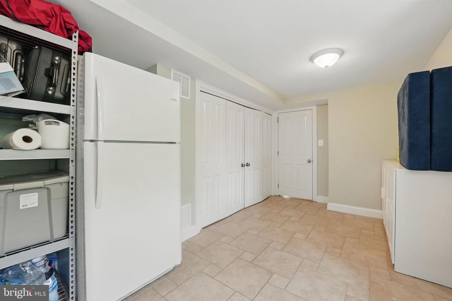 2719 N POLLARD ST, ARLINGTON, Virginia 22207, 4 Bedrooms Bedrooms, ,3 BathroomsBathrooms,Residential,For sale,2719 N POLLARD ST,VAAR2057152 MLS # VAAR2057152
