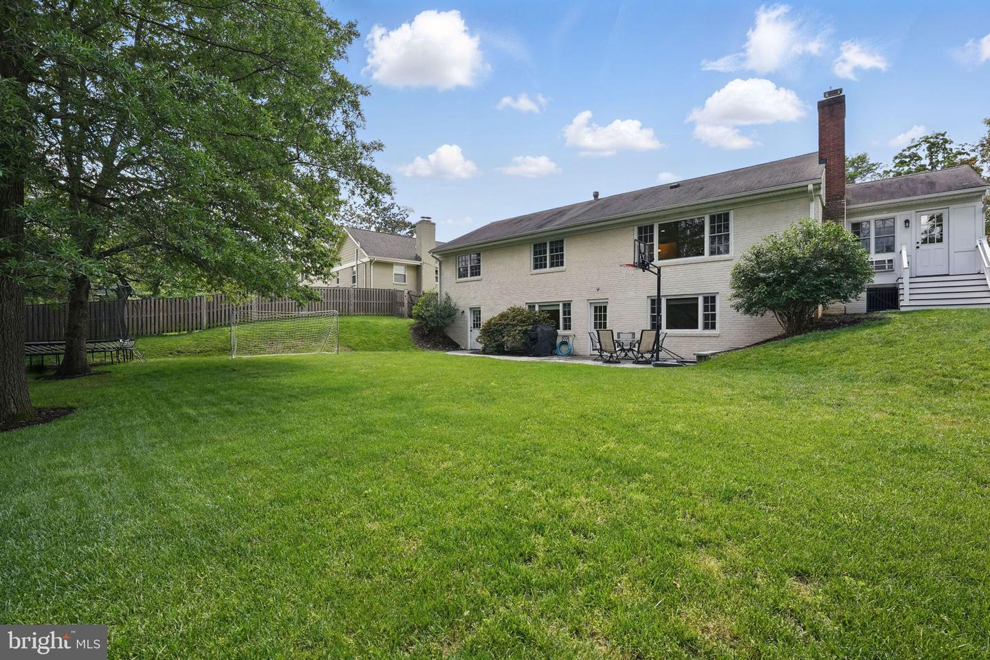 2719 N POLLARD ST, ARLINGTON, Virginia 22207, 4 Bedrooms Bedrooms, ,3 BathroomsBathrooms,Residential,For sale,2719 N POLLARD ST,VAAR2057152 MLS # VAAR2057152