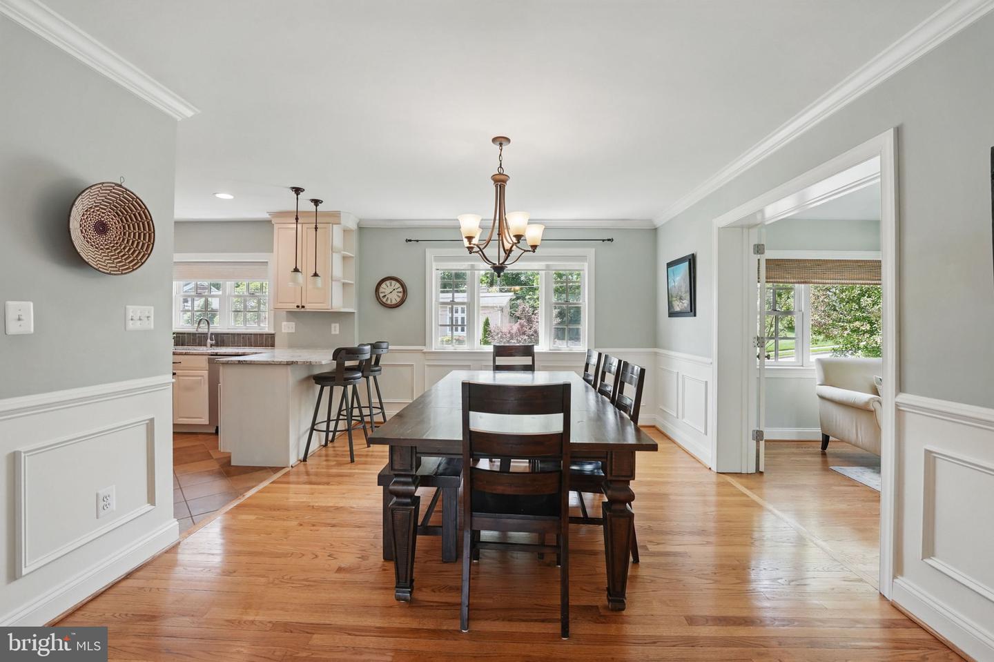 2719 N POLLARD ST, ARLINGTON, Virginia 22207, 4 Bedrooms Bedrooms, ,3 BathroomsBathrooms,Residential,For sale,2719 N POLLARD ST,VAAR2057152 MLS # VAAR2057152