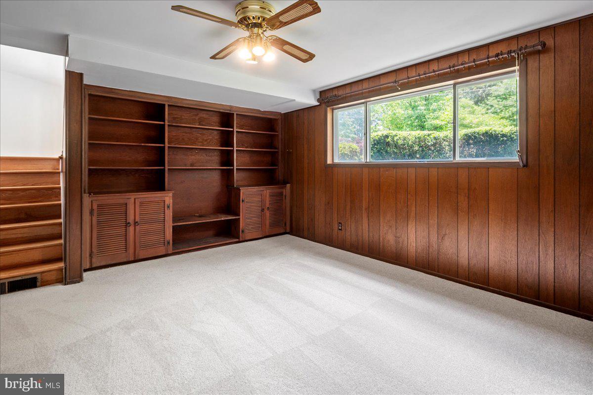 8815 BEAUCHAMP DR, ALEXANDRIA, Virginia 22309, 4 Bedrooms Bedrooms, ,3 BathroomsBathrooms,Residential,For sale,8815 BEAUCHAMP DR,VAFX2239142 MLS # VAFX2239142